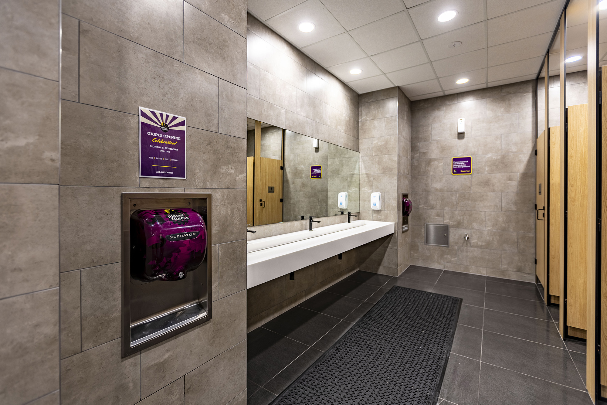 Completed tiling at Planet Fitness Craigieburn 3